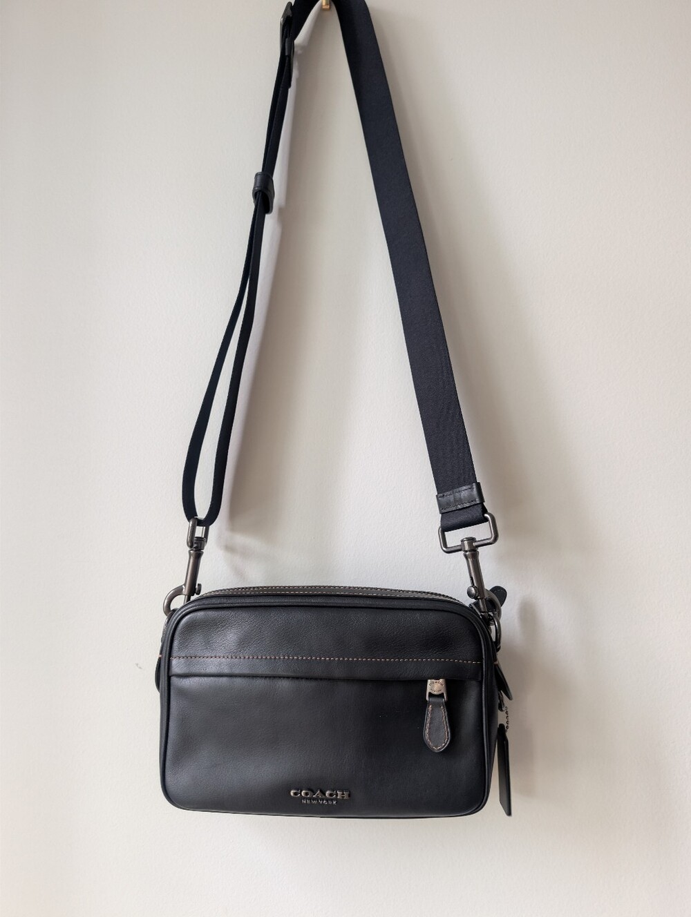 Coach Graham Crossbody Bag in Black Smooth Leather (F39946)